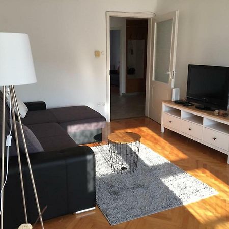 Gold Apartment โชพรอน ภายนอก รูปภาพ